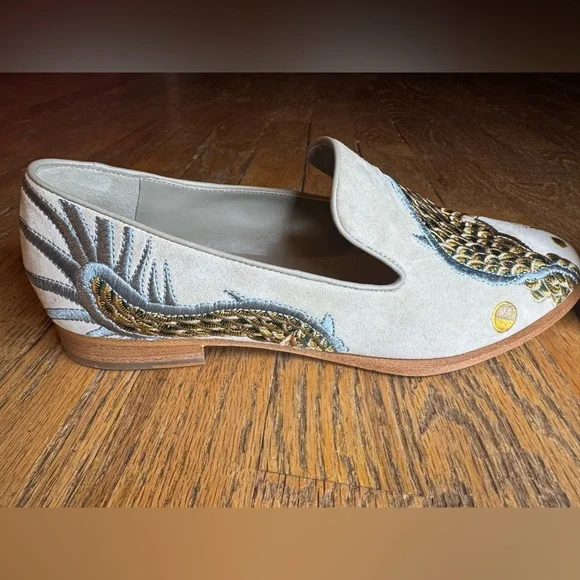 Johnny Was
Dragon-Embroidered Suede Smoking Loafers Women’s size 8 - Picture 7 of 11